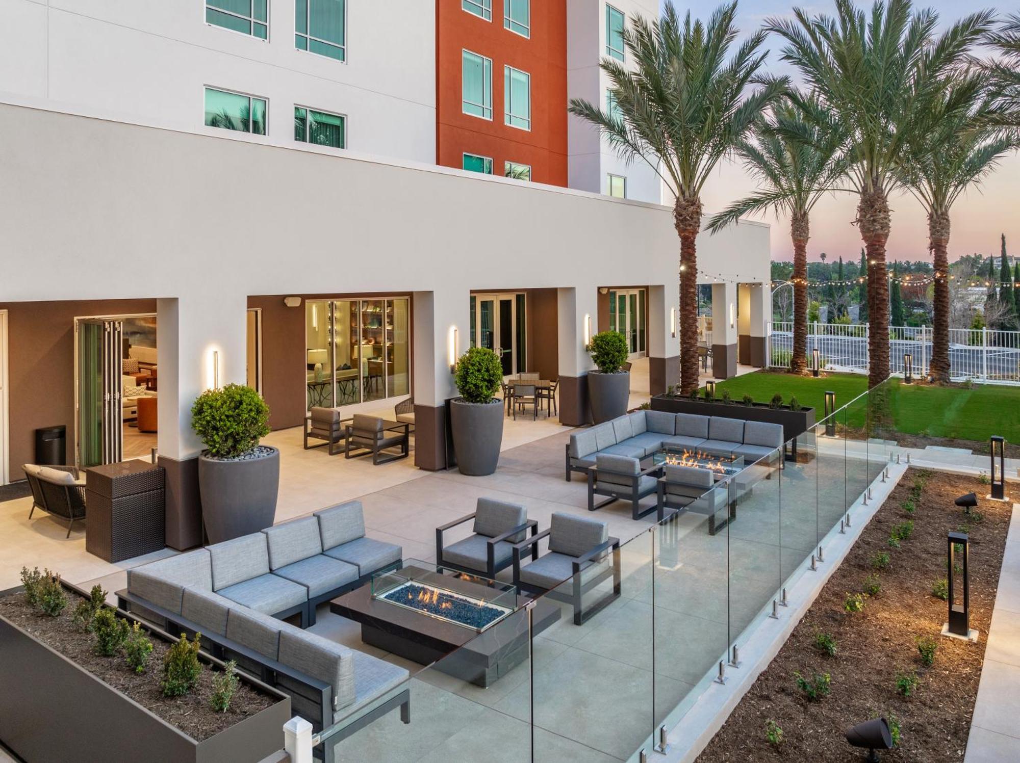 Springhill Suites By Marriott Chula Vista Eastlake ภายนอก รูปภาพ
